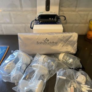 Baby Buddha portable breast pump kit